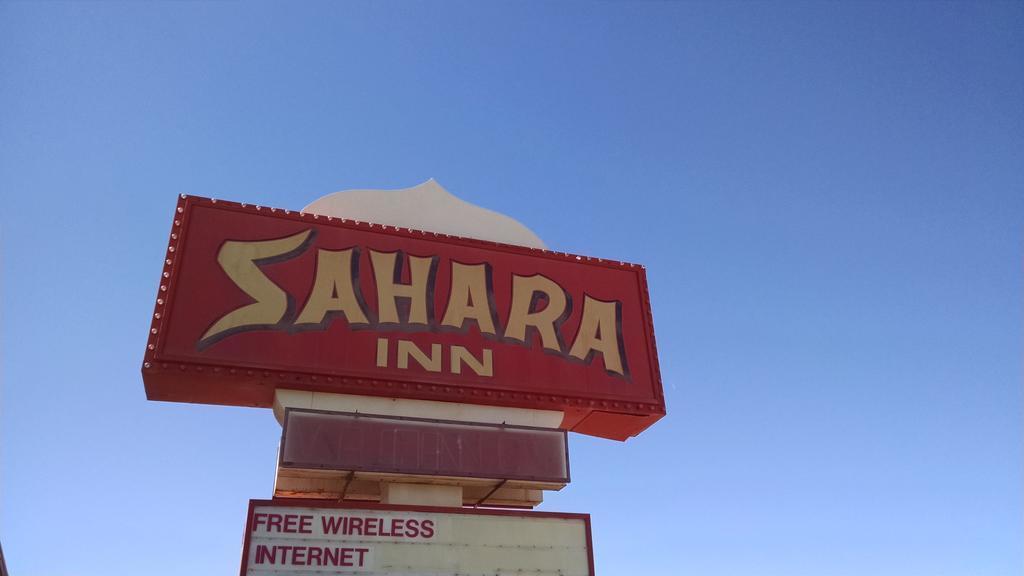 Sahara Inn Холбрук Екстериор снимка